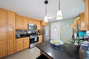 29 Aberdeen St, Brockton, MA 02302 - Photo 6