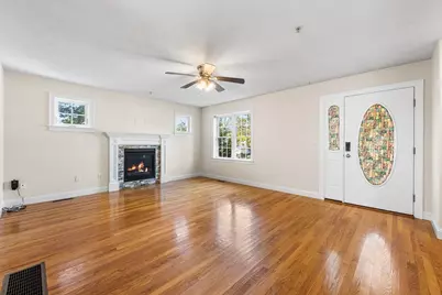 21 Clark St #21, Abington, MA 02351 - Photo 4