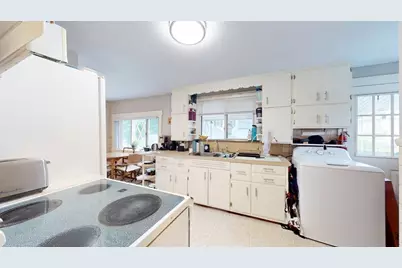 142 Dale St, Waltham, MA 02451 - Photo 4