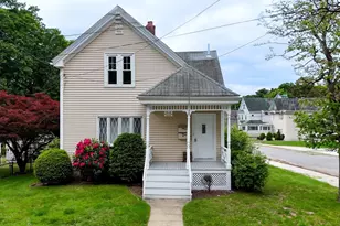 142 Dale St, Waltham, MA 02451 - Photo 2