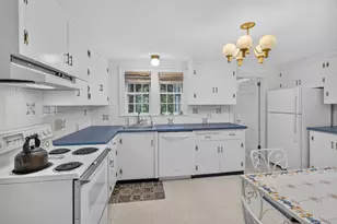 75 Warren Ave, Plymouth, MA 02360 - Photo 10