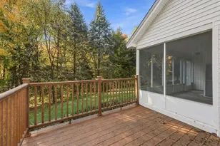 113 Kilburn St, Lunenburg, MA 01462 - Photo 32