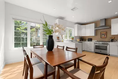 21 Crowninshield Rd #2-1, Brookline, MA 02446 - Photo 8