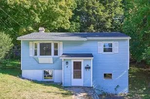 7 Jackson St, Ayer, MA 01432 - Photo 2