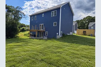 27 Bronson St, Fall River, MA 02721 - Photo 2
