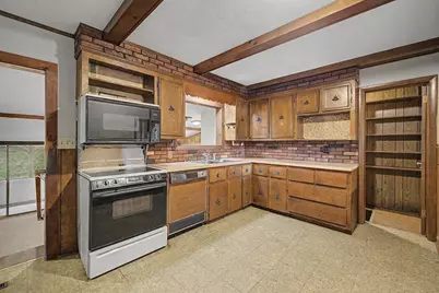 286 Granville Rd, Southwick, MA 01077 - Photo 8