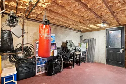 127 Cushing St, Cambridge, MA 02138 - Photo 32