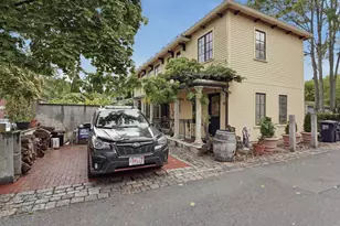 127 Cushing St, Cambridge, MA 02138 - Photo 12