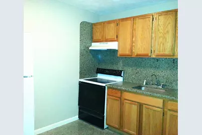 26 Willis St #33, Framingham, MA 01702 - Photo 2