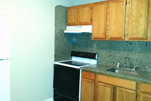 26 Willis St, Framingham, MA 01702 - Photo 2