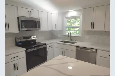 7 Lawson St, Randolph, MA 02368 - Photo 4
