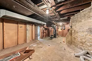 190 Oak St, Springfield, MA 01151 - Photo 32