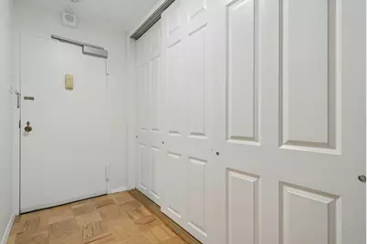 9 Hawthorne Pl #2J, Boston, MA 02114 - Photo 16