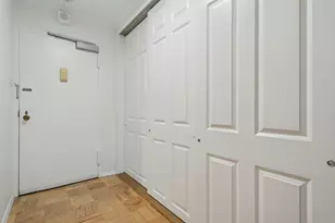 9 Hawthorne Pl, Boston, MA 02114 - Photo 16
