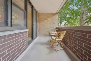 9 Hawthorne Pl, Boston, MA 02114 - Photo 14