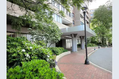 9 Hawthorne Pl #2J, Boston, MA 02114 - Photo 22
