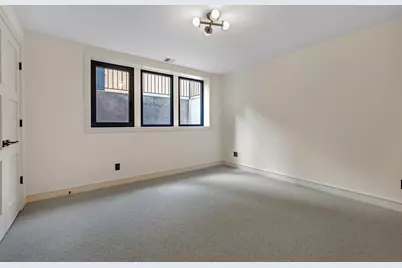 6 Holworthy Terrace #6, Cambridge, MA 02138 - Photo 34