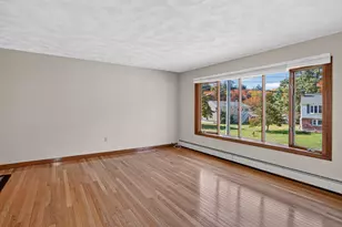 4 Goodwin Dr, Burlington, MA 01803 - Photo 8