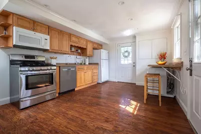 127 1/2 Bridge Street #127 1/2, Beverly, MA 01915 - Photo 4
