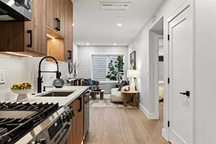 250 Bremen, Boston, MA 02128 - Photo 2