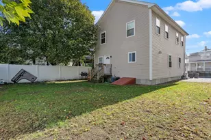 11 Blossom St, Lowell, MA 01852 - Photo 26