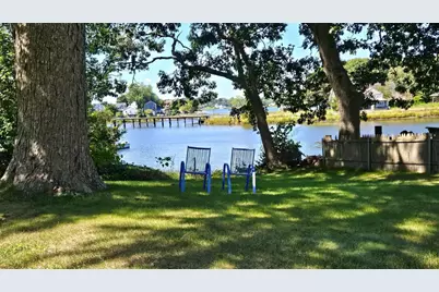 351 Ocean Grove Ave, Swansea, MA 02777 - Photo 8