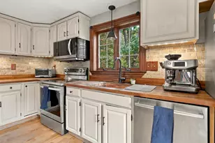 252 Leavitt St, Hingham, MA 02043 - Photo 10