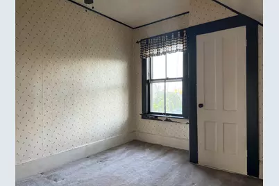 181 W London, Lowell, MA 01852 - Photo 26