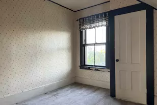181 W London, Lowell, MA 01852 - Photo 26