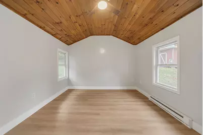 72 Leeds St, Worcester, MA 01606 - Photo 12
