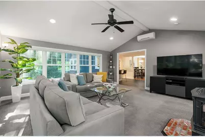 45 Woodmere Dr, Sudbury, MA 01776 - Photo 8
