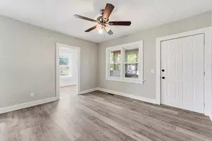 35-37 Acorn St, Springfield, MA 01109 - Photo 6