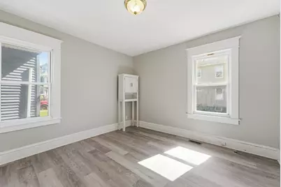 35-37 Acorn St, Springfield, MA 01109 - Photo 16