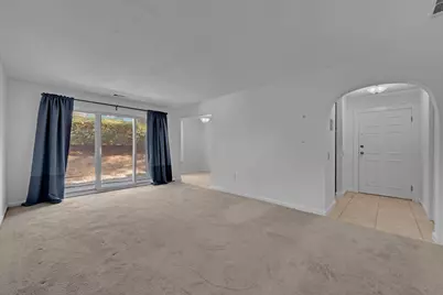 12 Shrewsbury Green Dr #C, Shrewsbury, MA 01545 - Photo 8