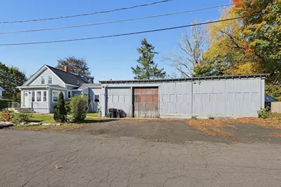 116 Gladstone St, Brockton, MA 02302 - Photo 4