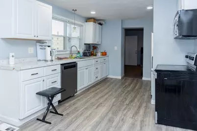 105 Chestnut St, Lowell, MA 01852 - Photo 22
