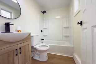 105 Chestnut St, Lowell, MA 01852 - Photo 8