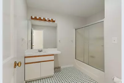 1005 Sherwood Forest Lane #1005, Saugus, MA 01906 - Photo 22