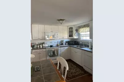 18 Eldorado Dr, Marlborough, MA 01752 - Photo 2