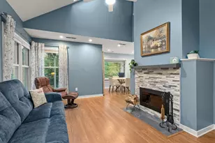 16 Holly Ct, Rockland, MA 02370 - Photo 10