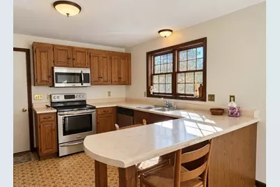 274 Barton Road, Greenfield, MA 01301 - Photo 4