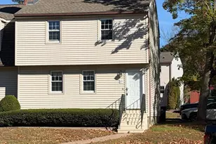 27 Tiffany Cir, Millbury, MA 01527 - Photo 1