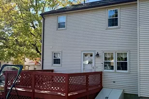 27 Tiffany Cir, Millbury, MA 01527 - Photo 12