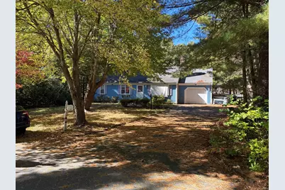 30 Overlook Cir, Falmouth, MA 02536 - Photo 2