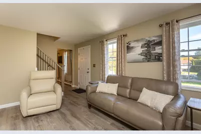 35 Water St, Somerset, MA 02726 - Photo 12