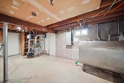 49 Vernon St, Haverhill, MA 01835 - Photo 36
