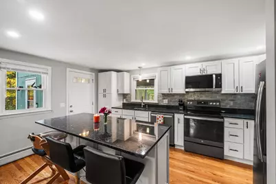 95 Baldwin Rd, Billerica, MA 01821 - Photo 6
