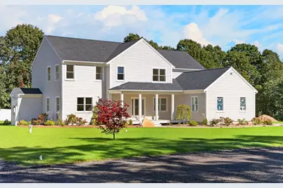 152 Central Ave, Falmouth, MA 02536 - Photo 4