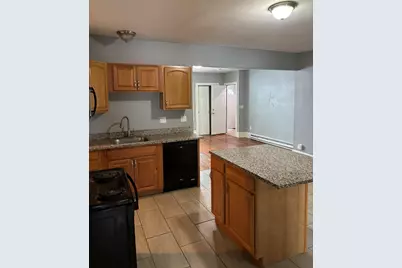 32 Nassau St #3, Chicopee, MA 01013 - Photo 2