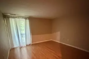38 Walker St, Lowell, MA 01854 - Photo 8